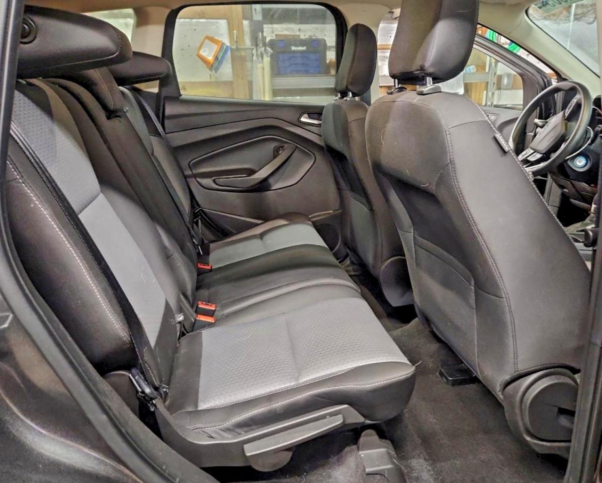 2018 FORD ESCAPE SE photo 11