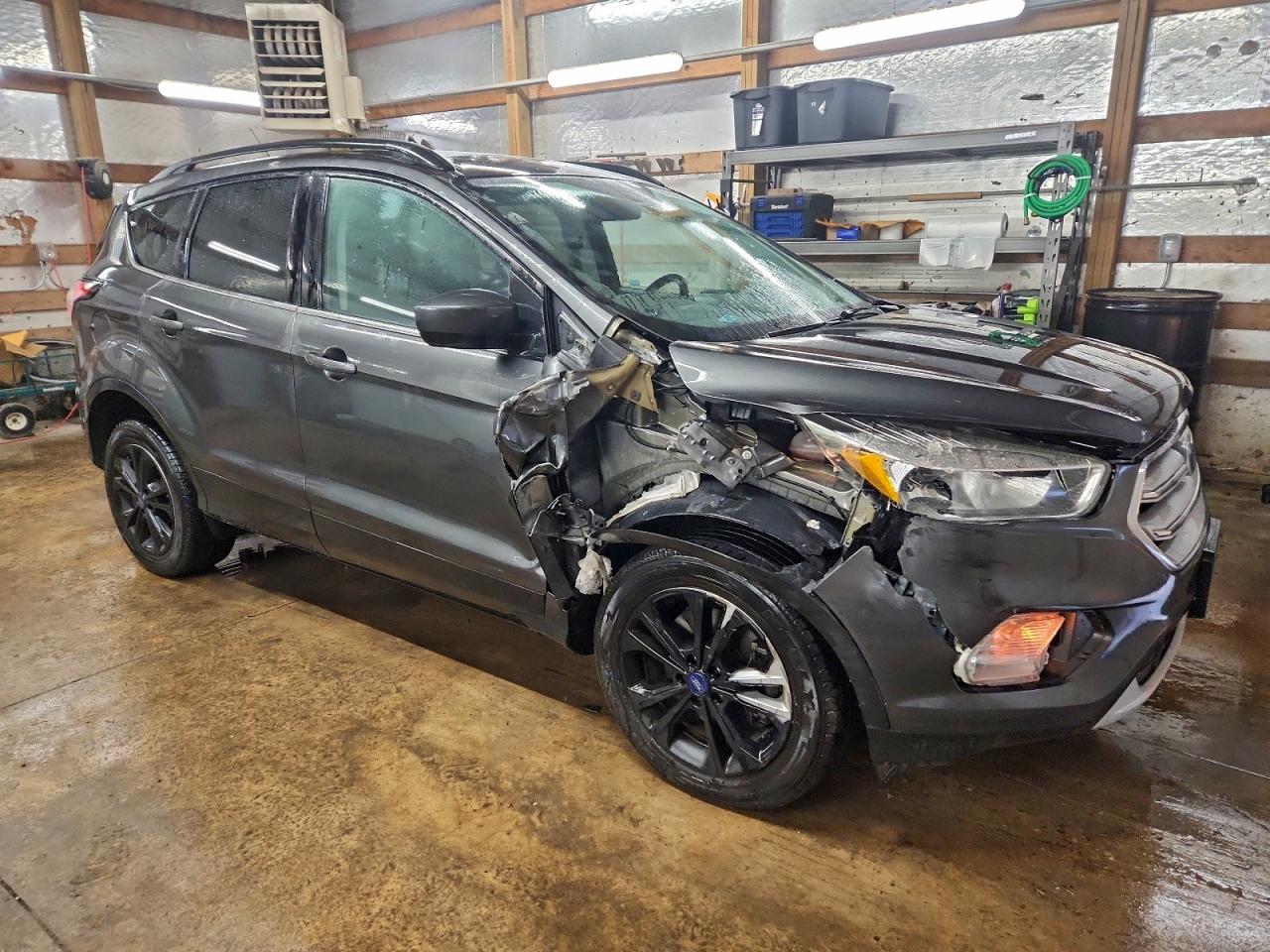2018 FORD ESCAPE SE photo 4
