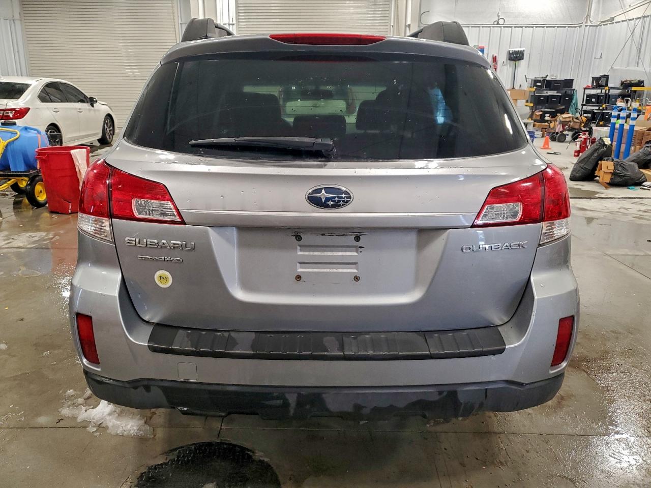 2010 SUBARU OUTBACK 2.5I PREMIUM photo 6