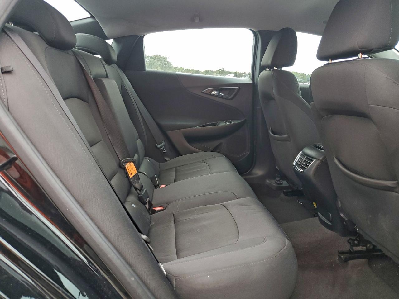 2017 CHEVROLET MALIBU LT photo 10