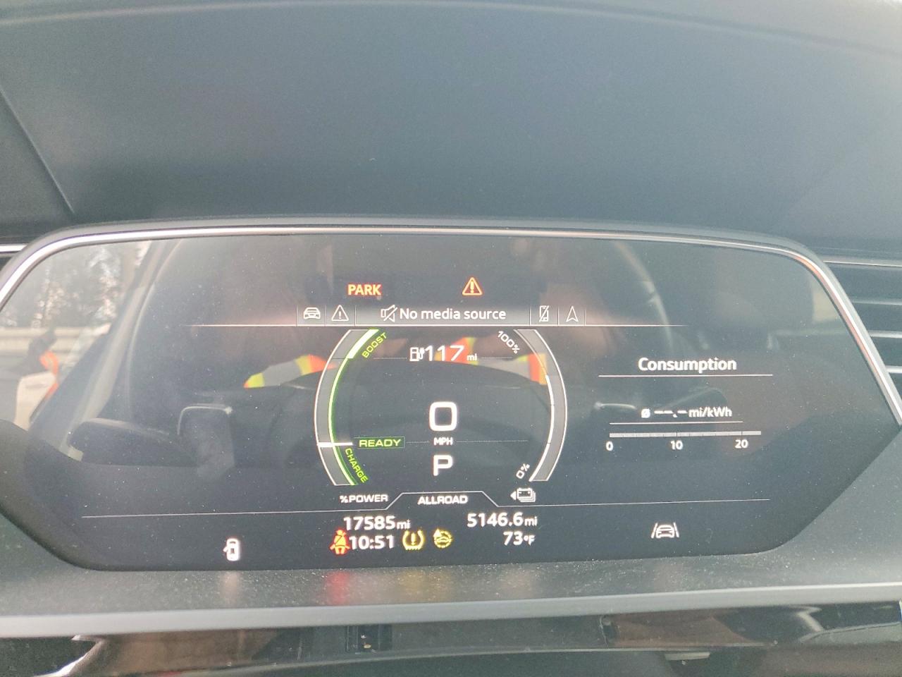 2022 AUDI E-TRON PREMIUM photo 9