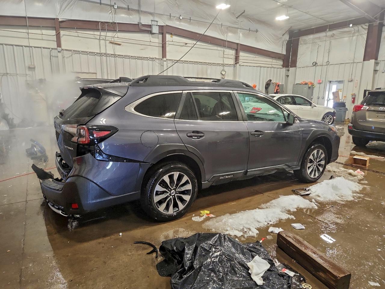 2023 SUBARU OUTBACK LIMITED photo 3