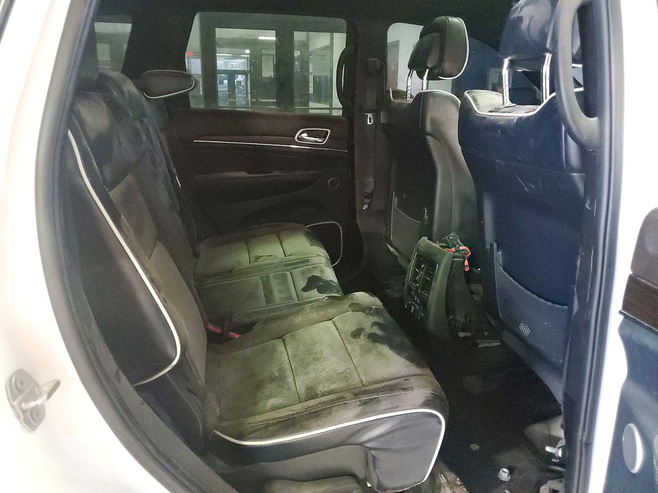 2018 JEEP GRAND CHEROKEE SUMMIT photo 31