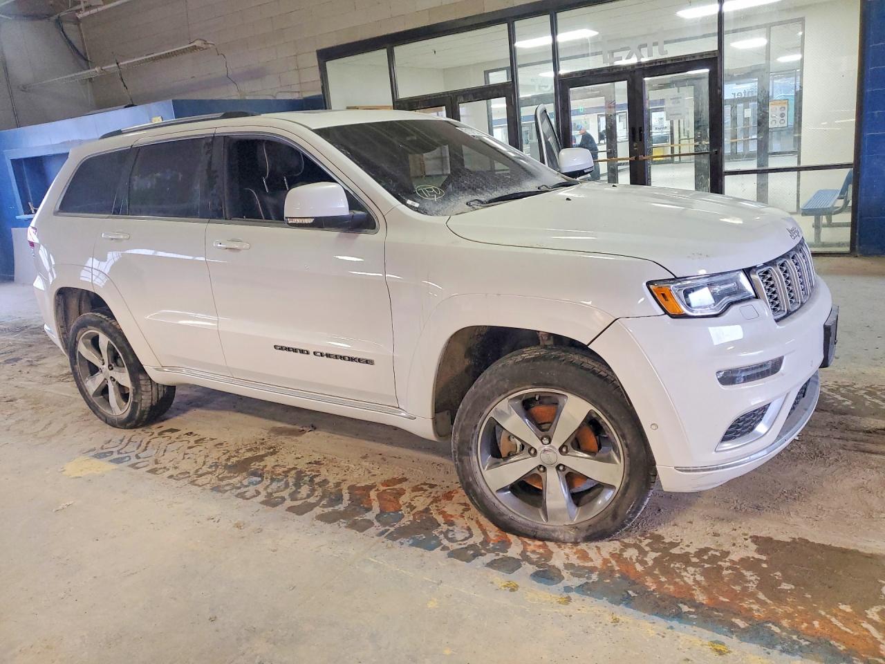 2018 JEEP GRAND CHEROKEE SUMMIT photo 10
