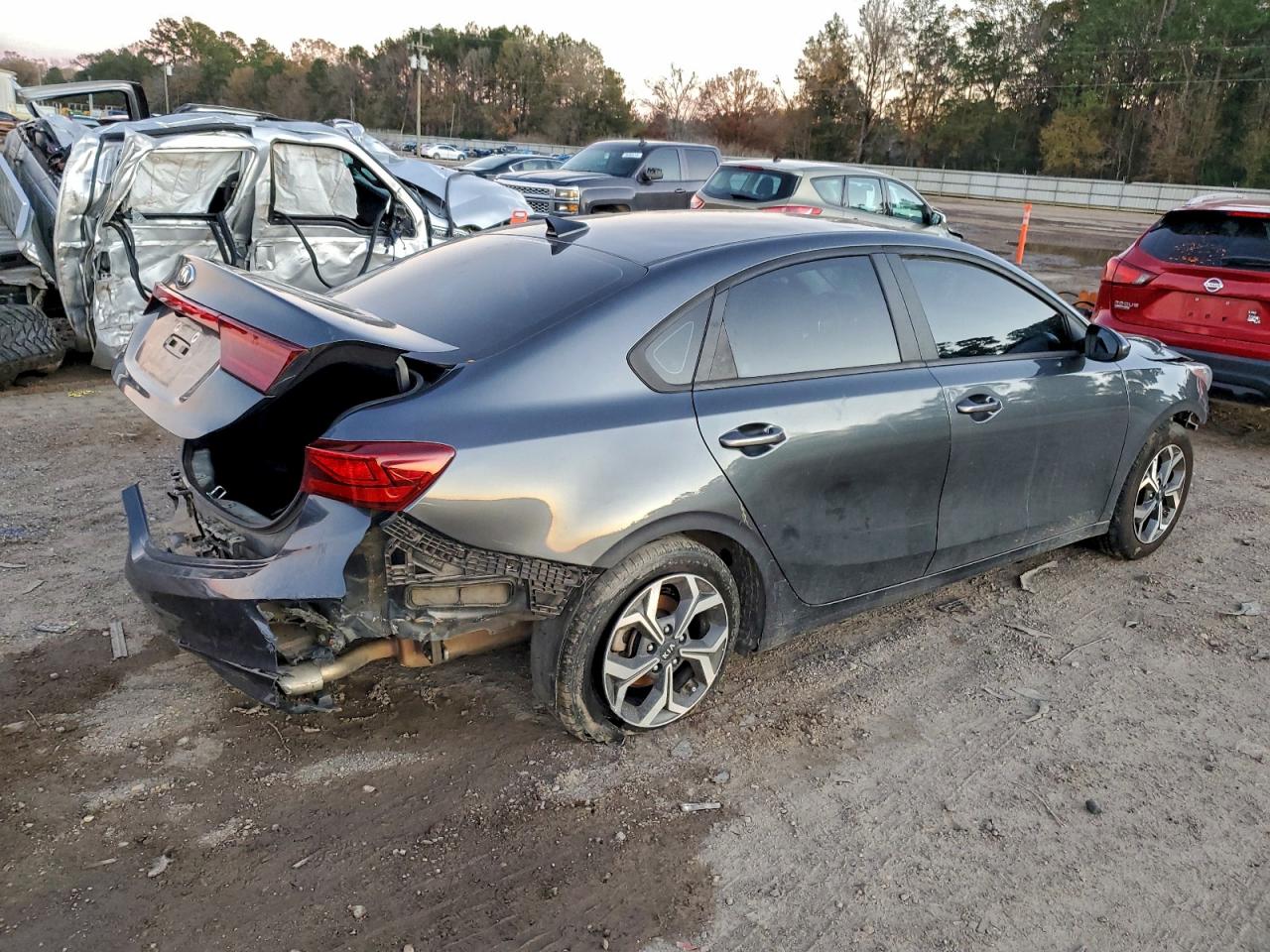 2021 KIA FORTE FE photo 3
