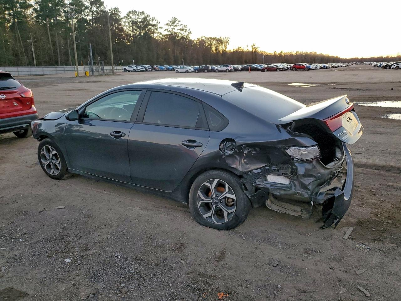 2021 KIA FORTE FE photo 2