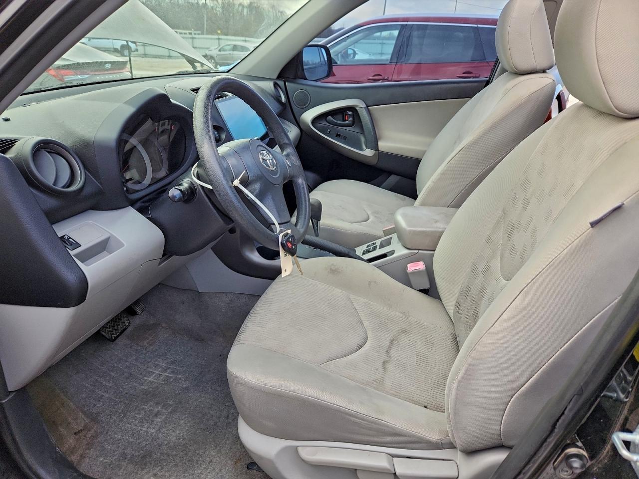 2010 TOYOTA RAV4 photo 13