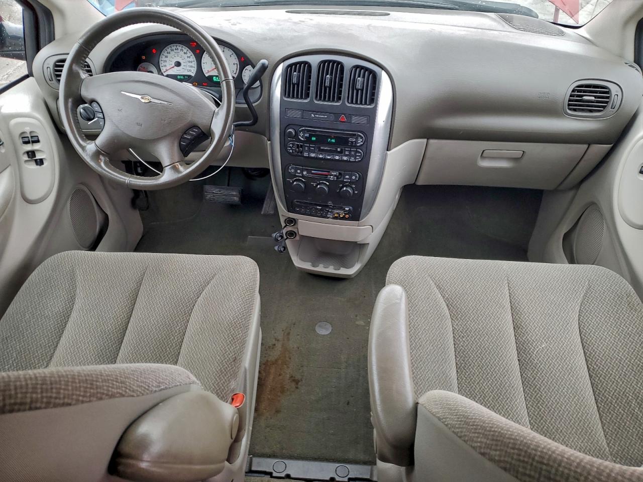 2005 CHRYSLER TOWN & COUNTRY TOURING photo 8