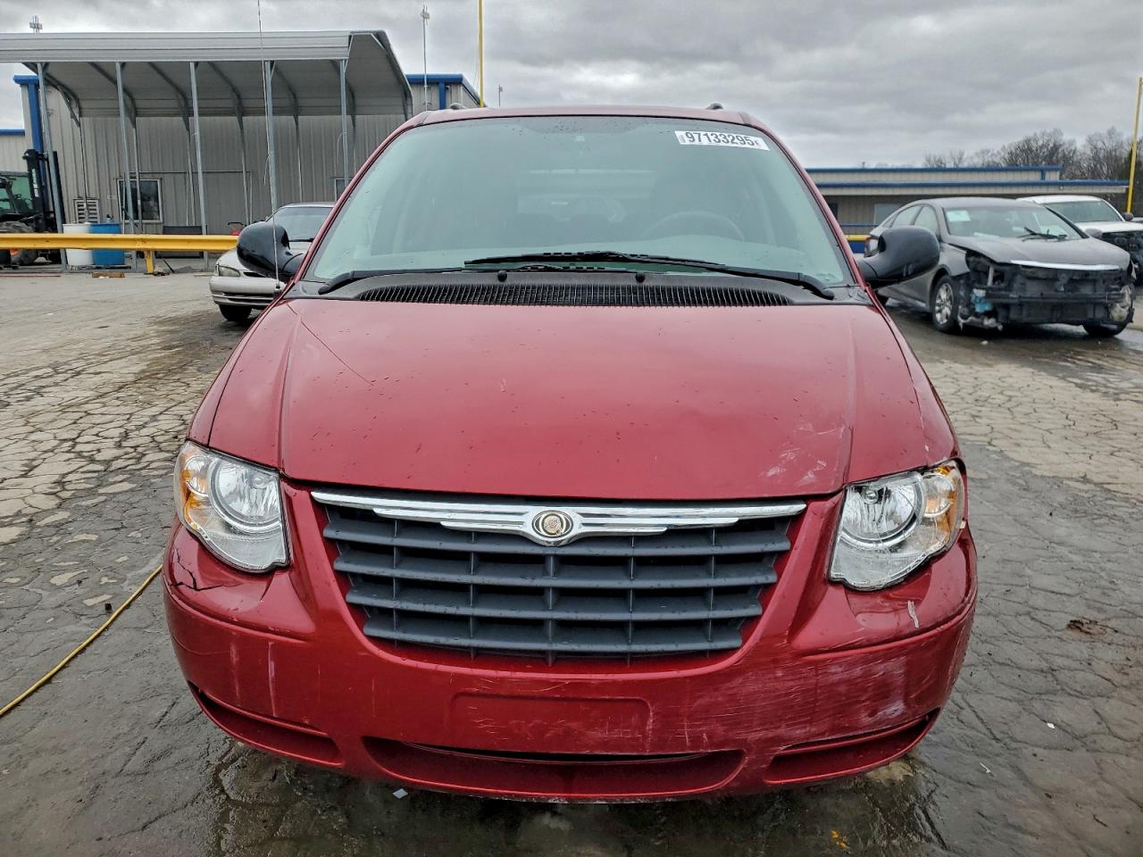 2005 CHRYSLER TOWN & COUNTRY TOURING photo 5