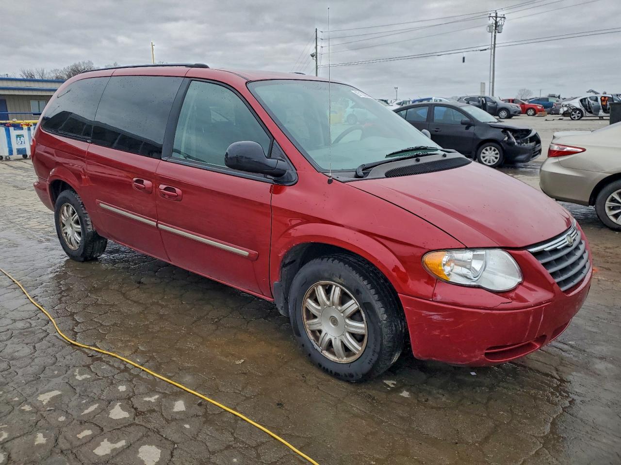 2005 CHRYSLER TOWN & COUNTRY TOURING photo 4