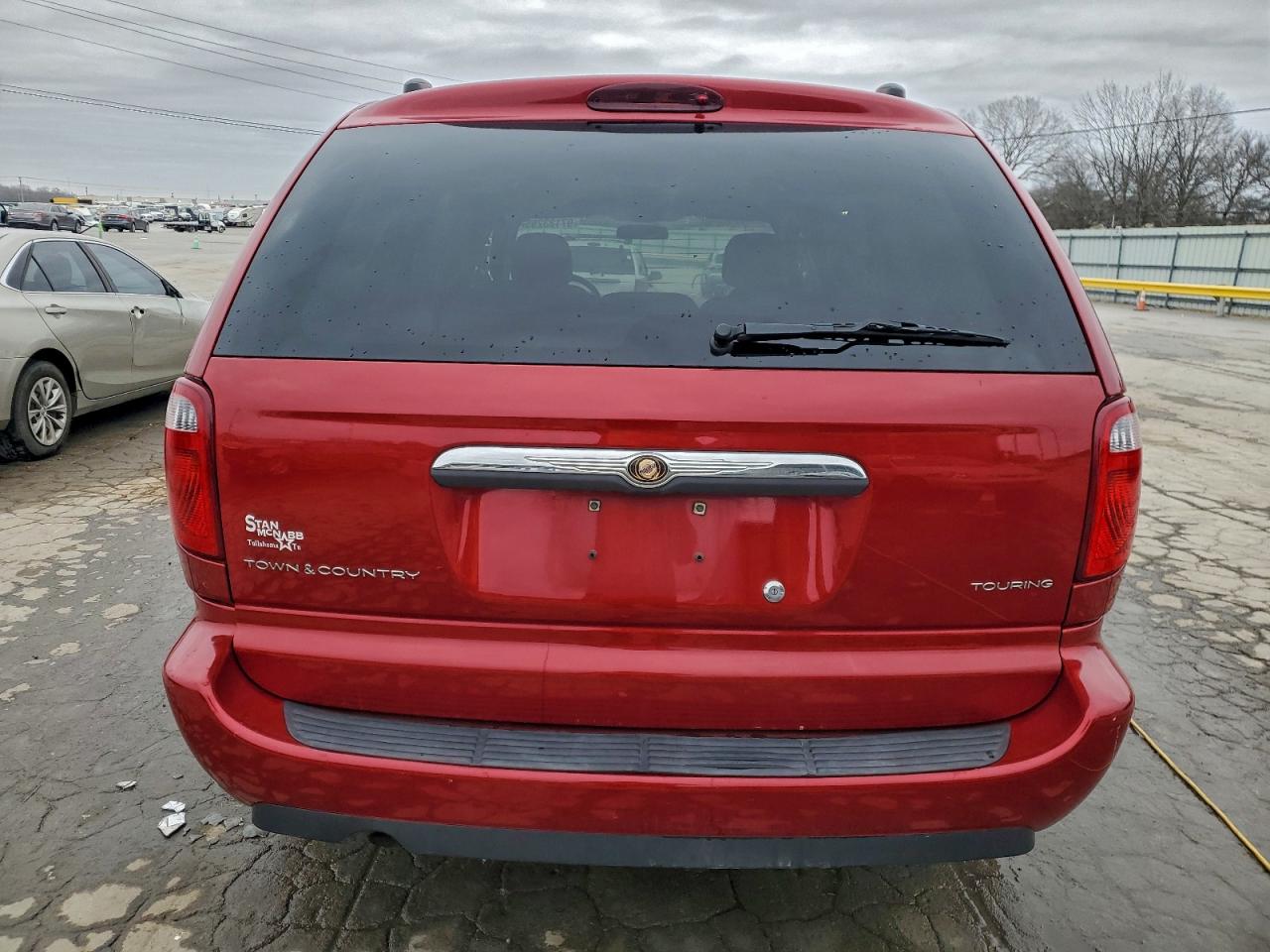 2005 CHRYSLER TOWN & COUNTRY TOURING photo 6
