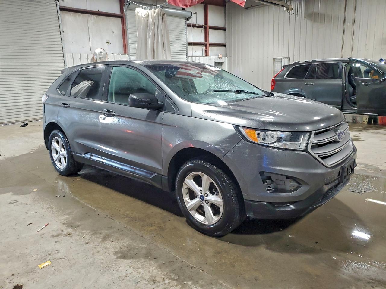 2017 FORD EDGE SE photo 4