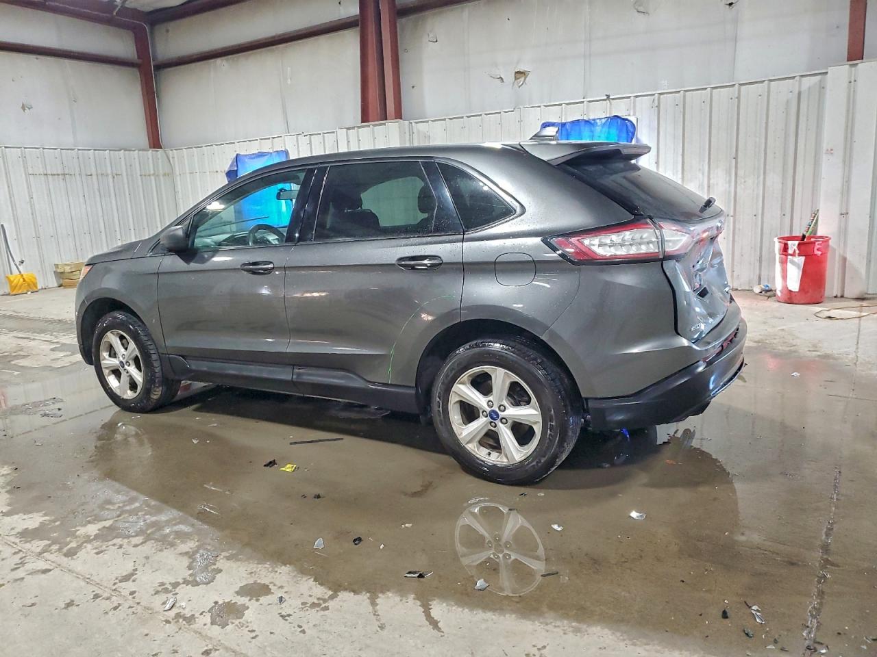 2017 FORD EDGE SE photo 2