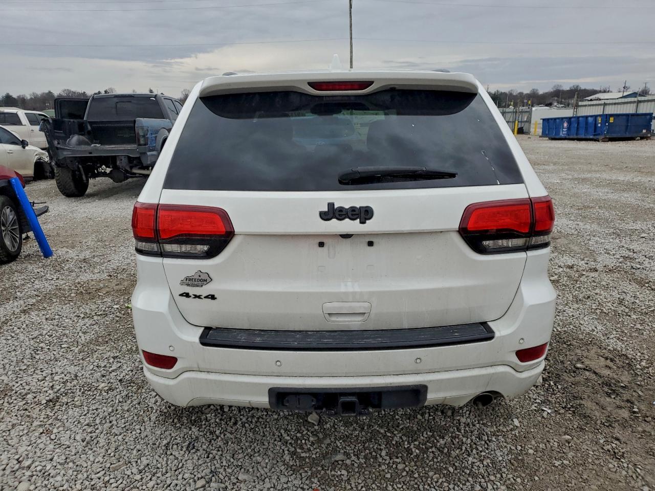 2018 JEEP GRAND CHEROKEE LAREDO photo 16