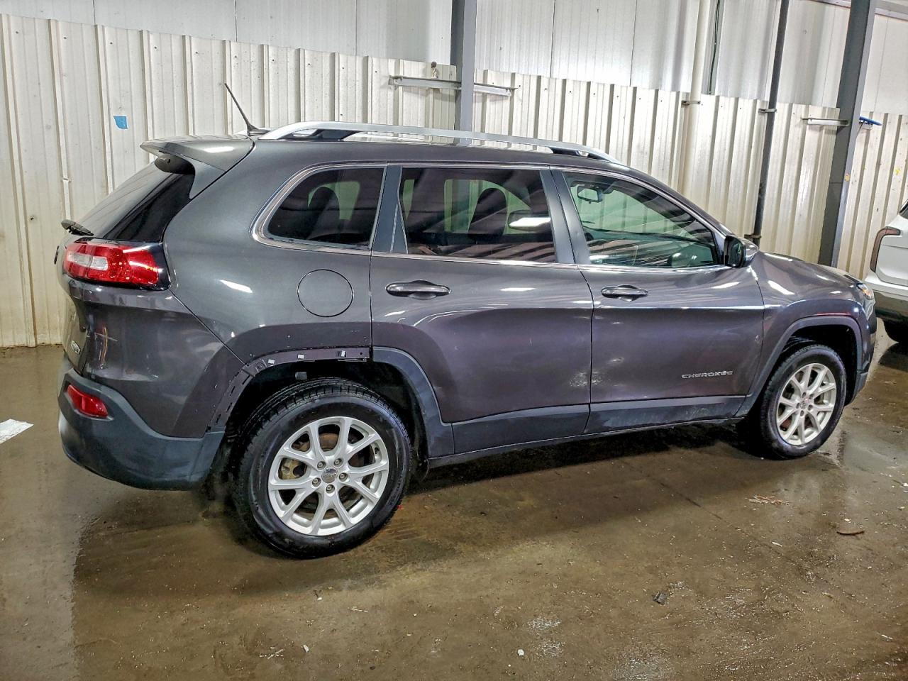 2017 JEEP CHEROKEE LATITUDE photo 7