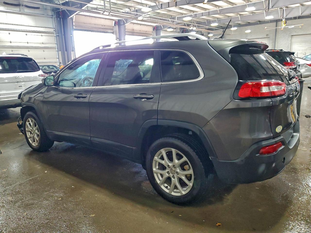 2017 JEEP CHEROKEE LATITUDE photo 4