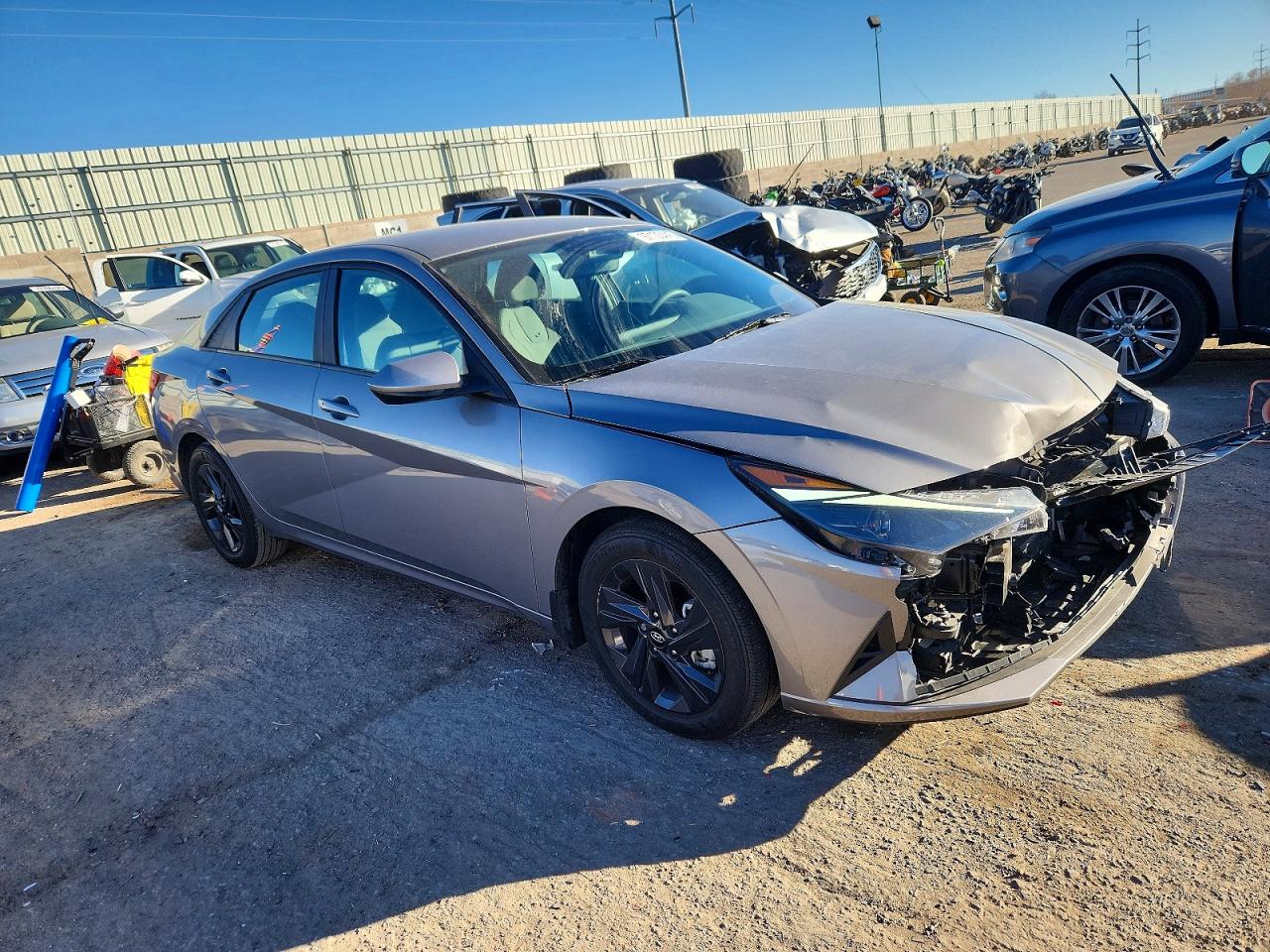 2023 HYUNDAI ELANTRA SEL photo 4