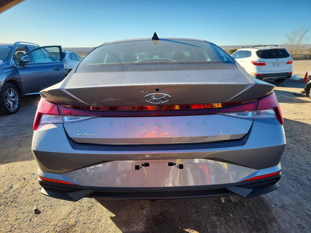 2023 HYUNDAI ELANTRA SEL photo 6