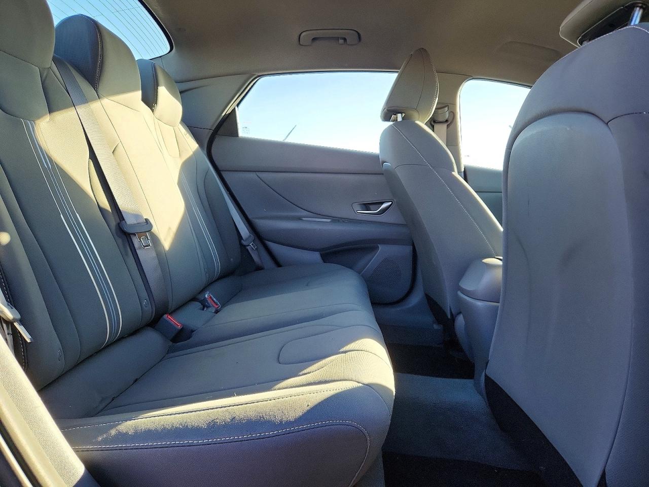 2023 HYUNDAI ELANTRA SEL photo 10