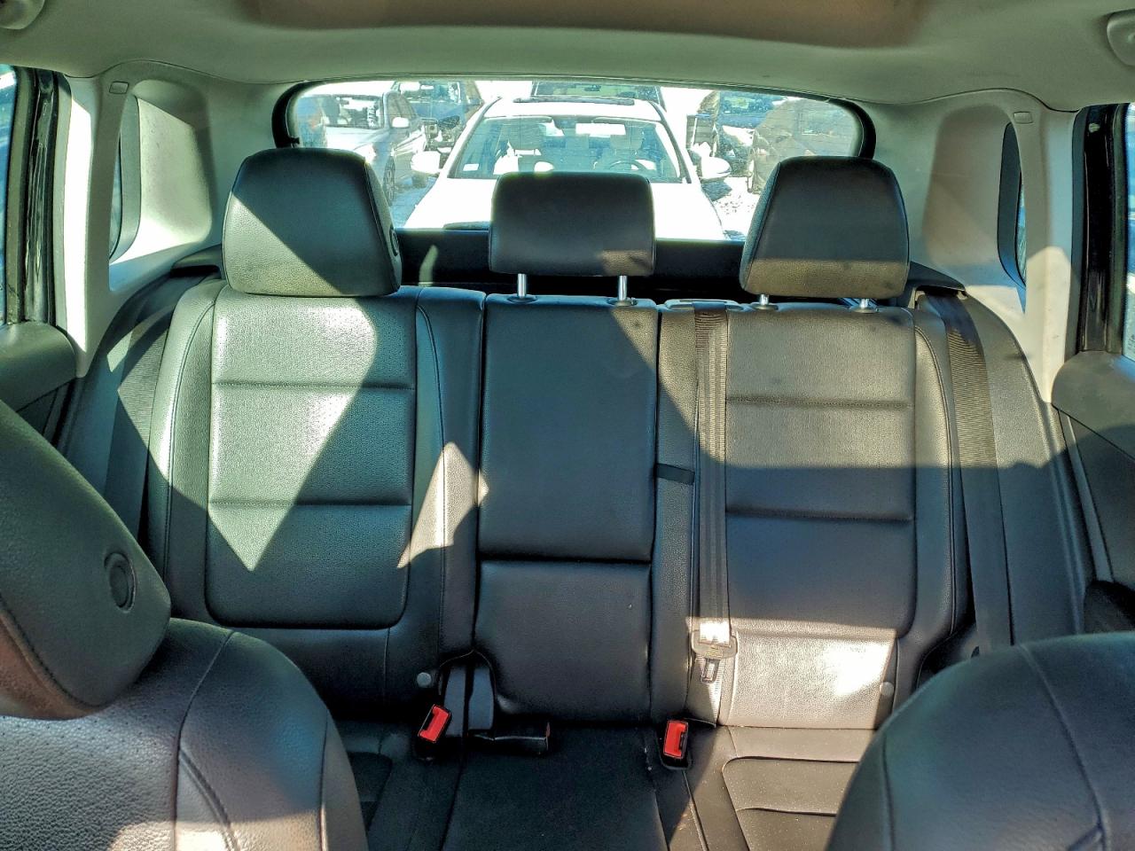2012 VOLKSWAGEN TIGUAN S photo 19
