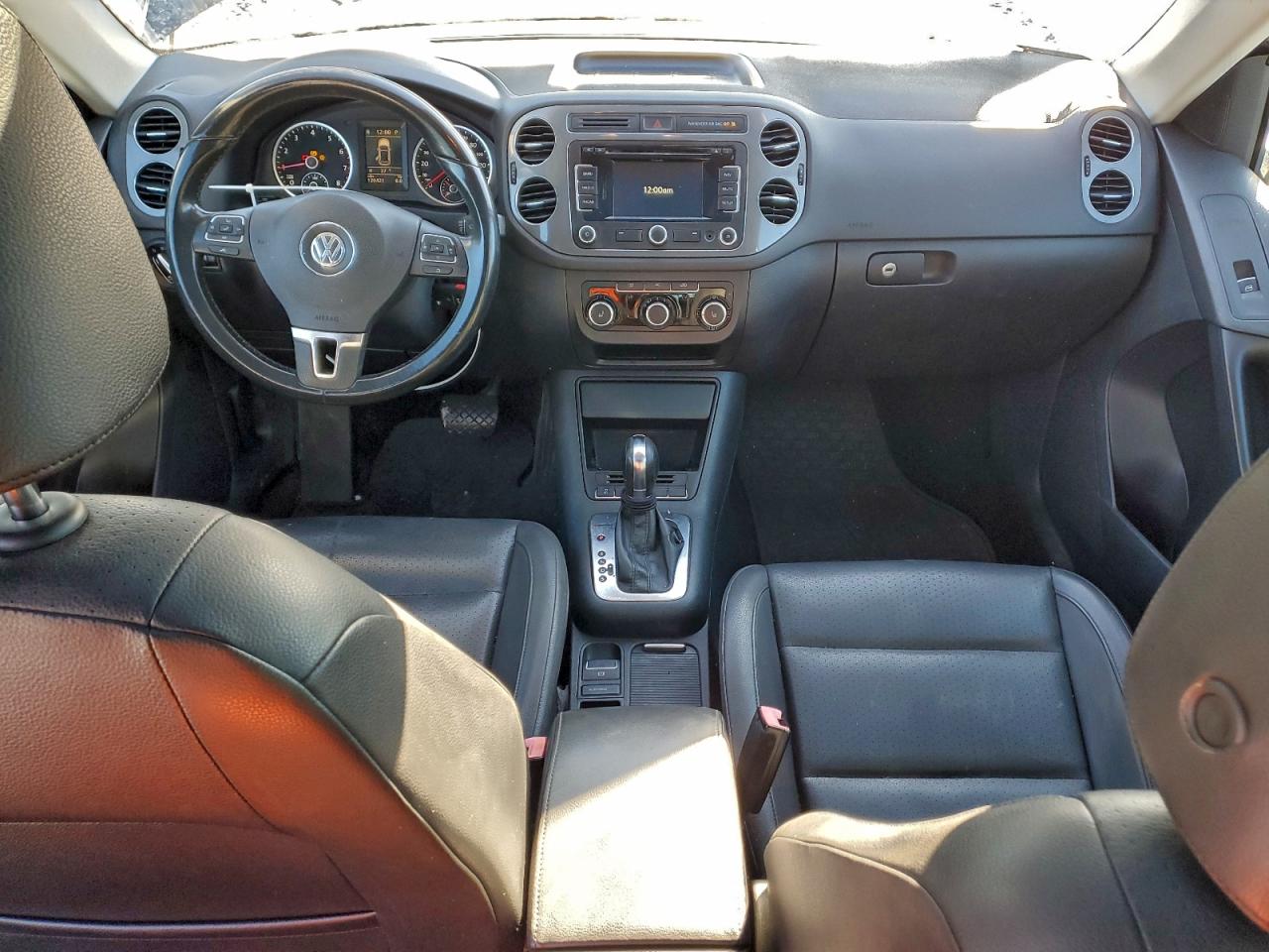 2012 VOLKSWAGEN TIGUAN S photo 15