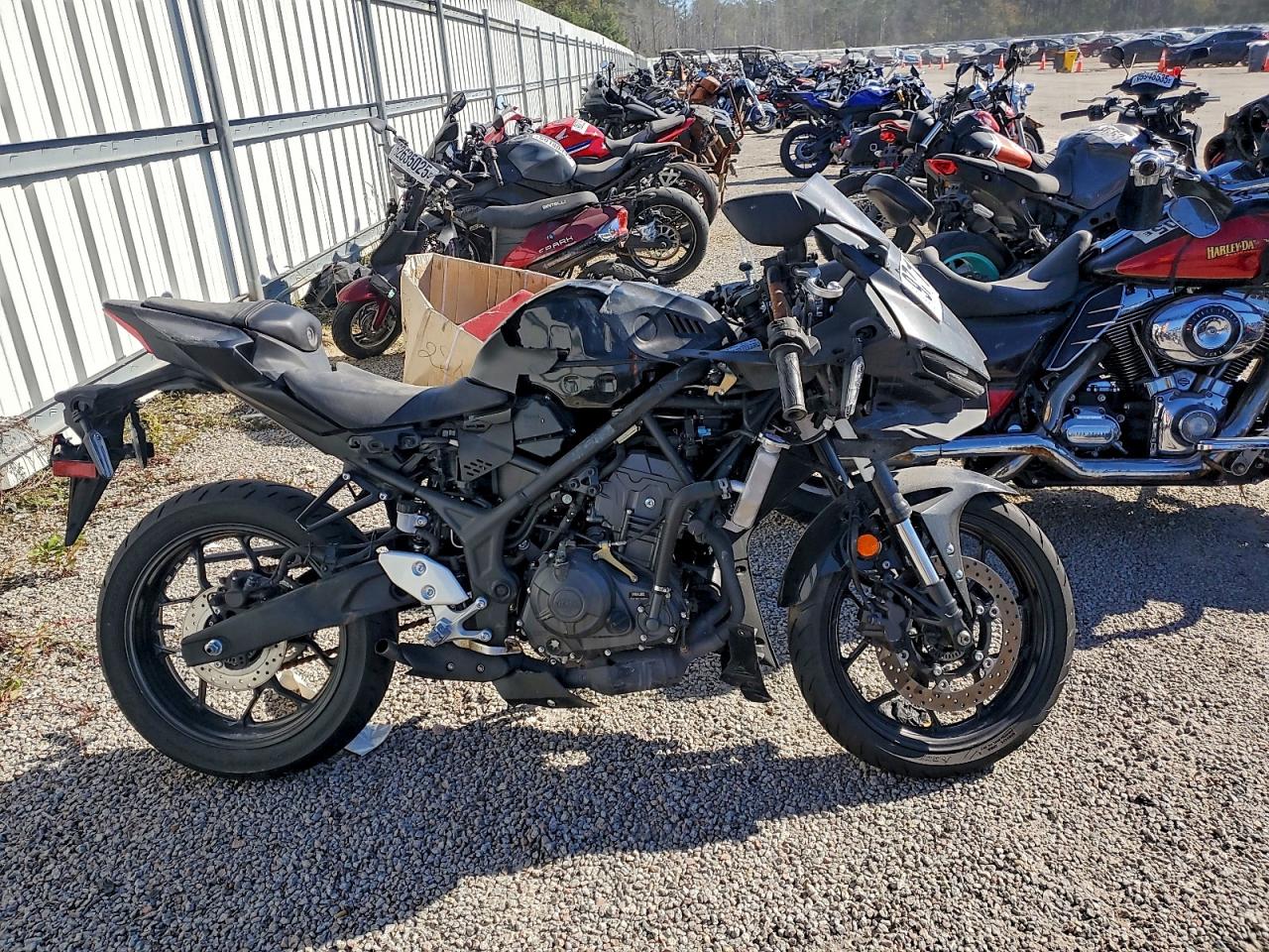 2025 YAMAHA YFZ320 A — SIDE damage — photo 1