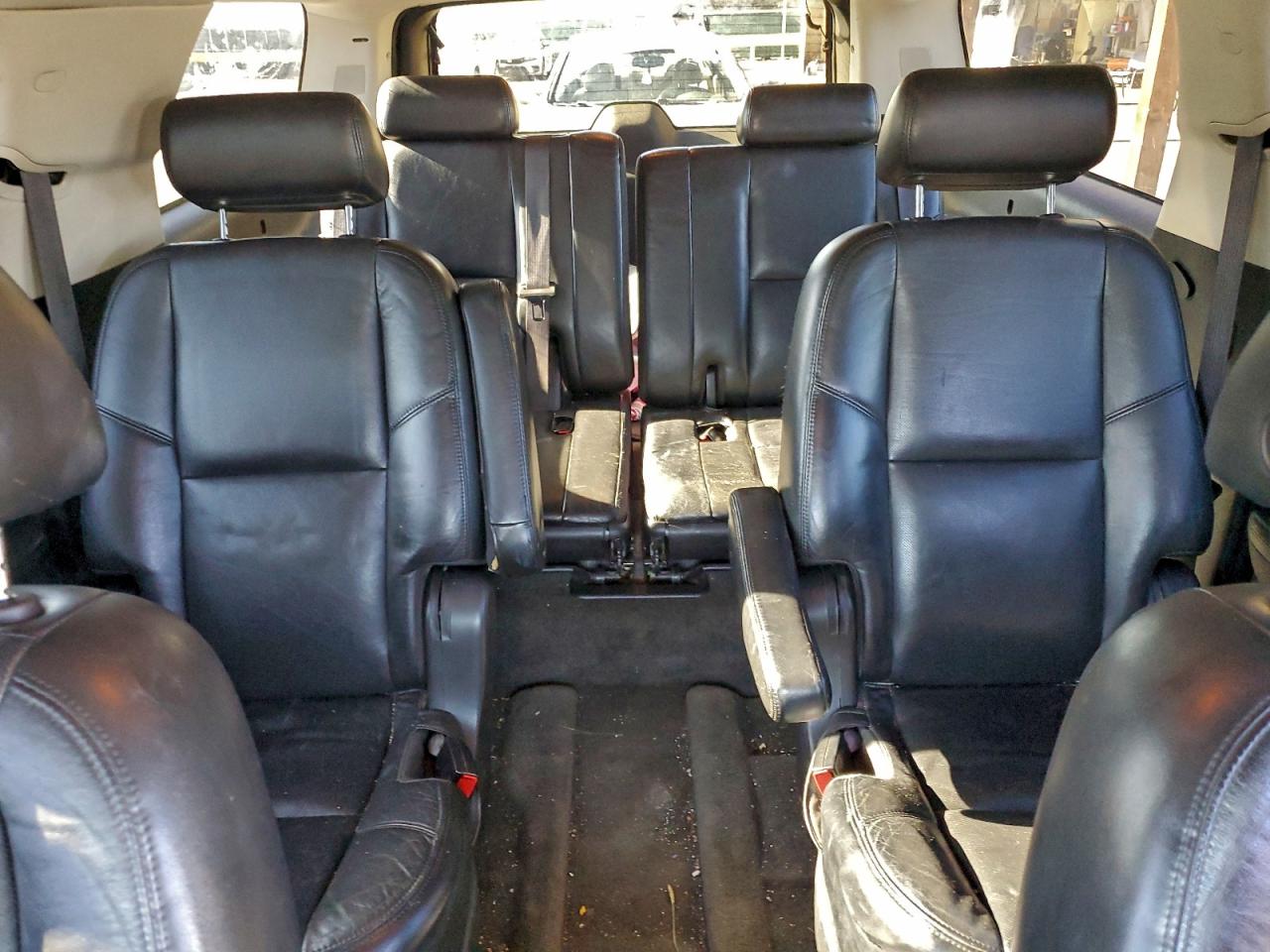 2008 CADILLAC ESCALADE ESV photo 10
