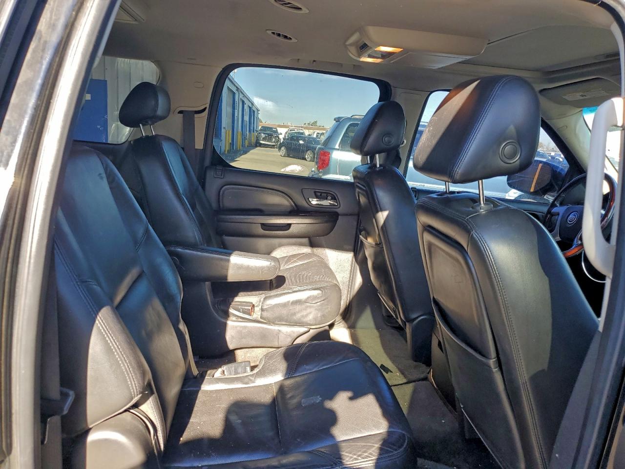 2008 CADILLAC ESCALADE ESV photo 11