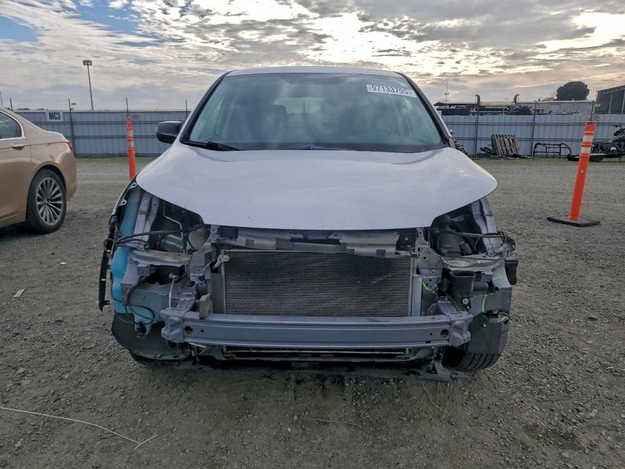2015 HONDA CR-V LX photo 13