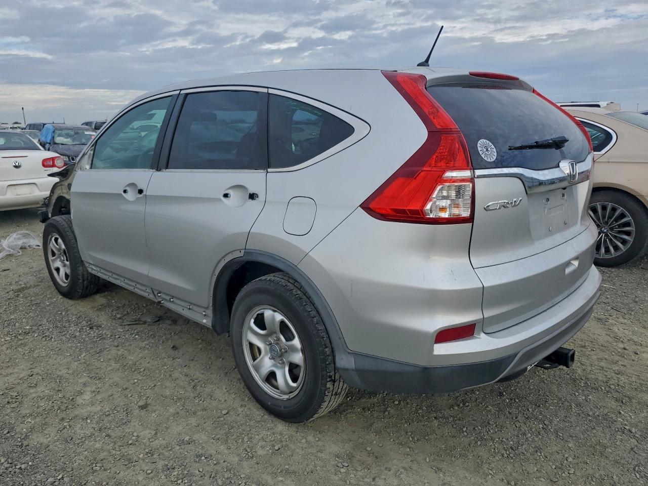 2015 HONDA CR-V LX photo 4
