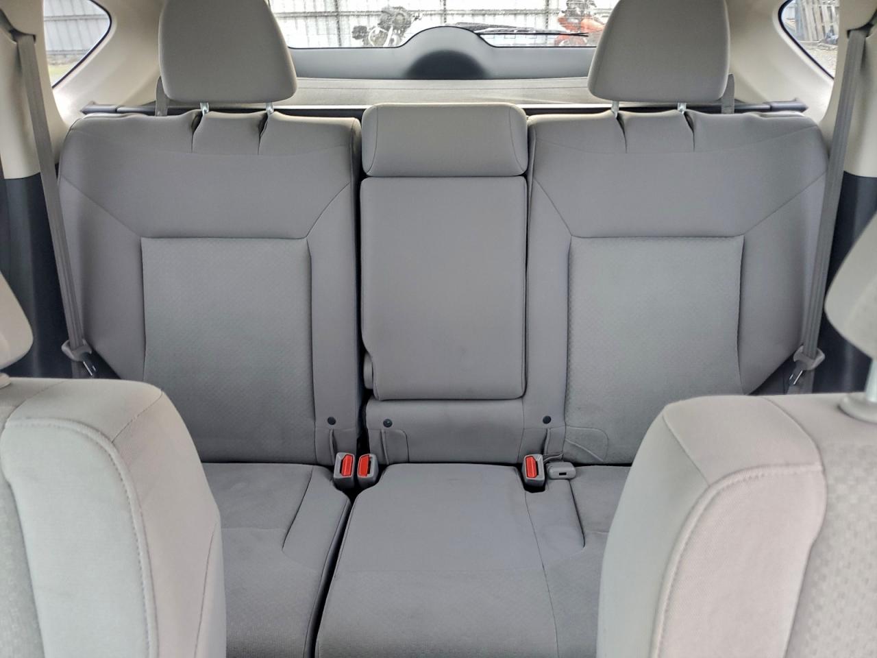 2015 HONDA CR-V LX photo 28