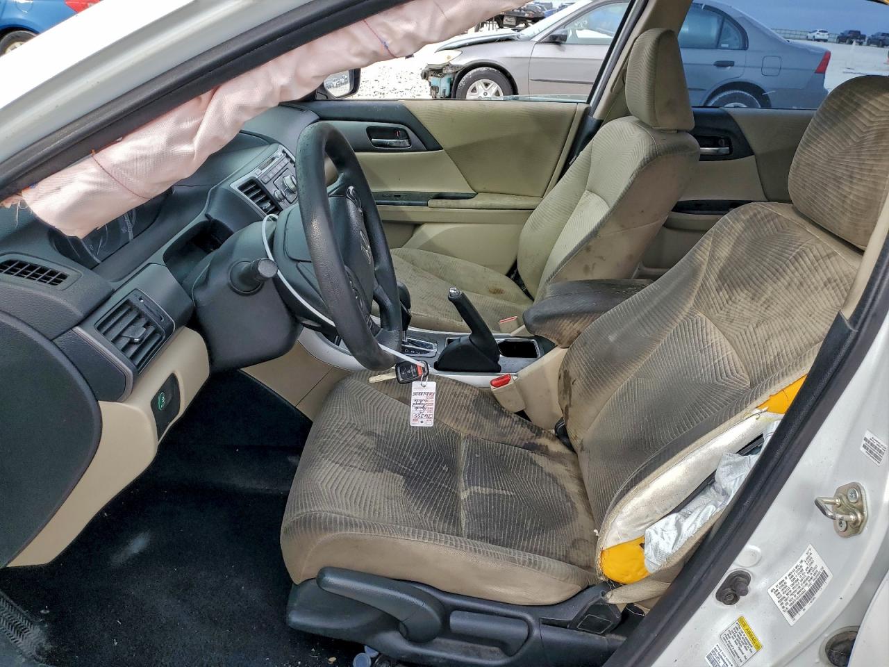 2015 HONDA ACCORD LX photo 19