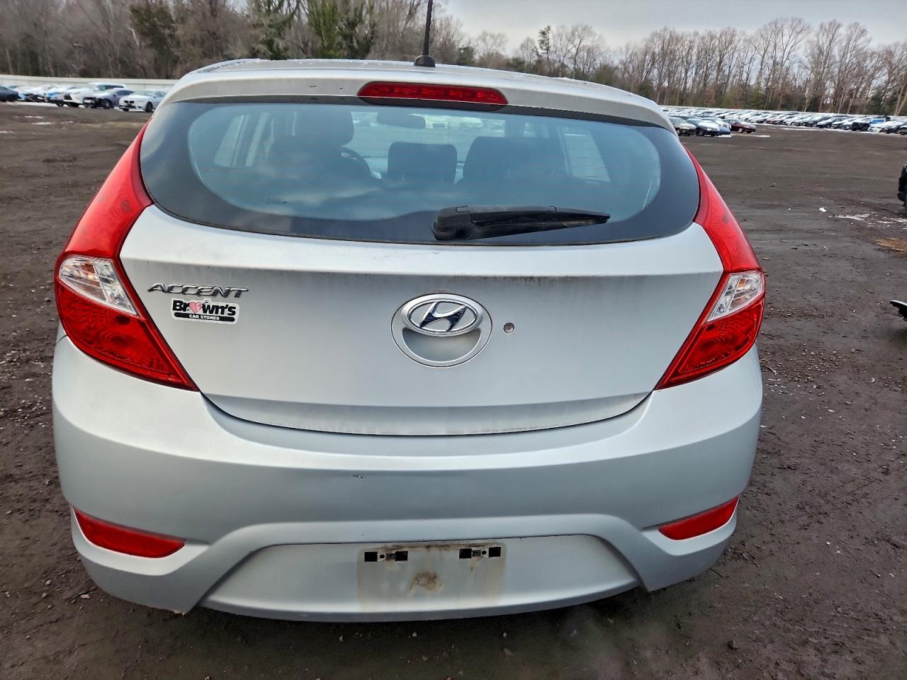 2017 HYUNDAI ACCENT SE photo 6