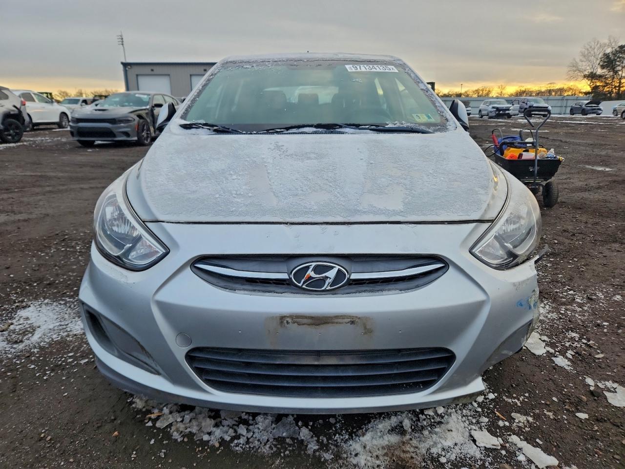 2017 HYUNDAI ACCENT SE photo 5