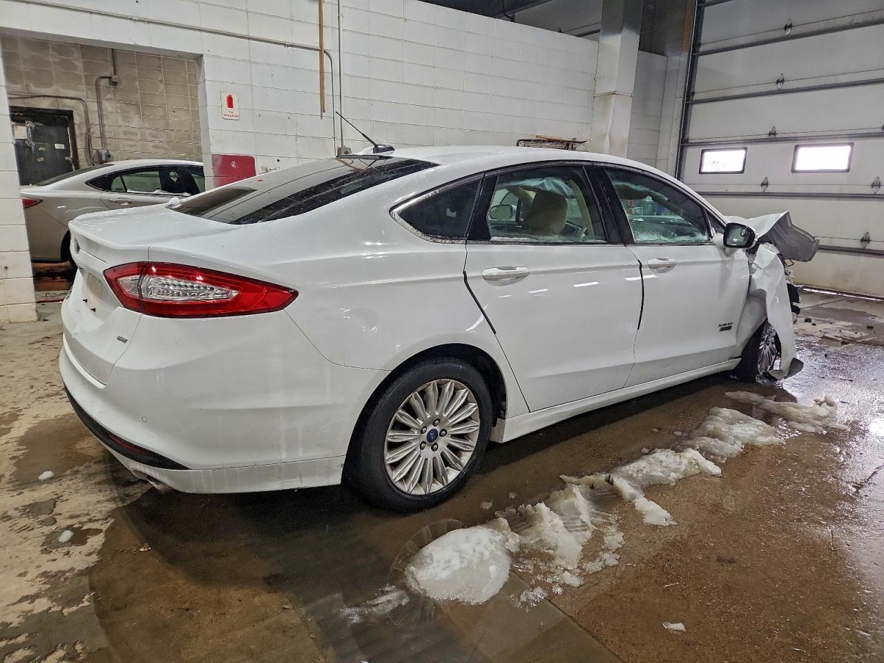 2016 FORD FUSION SE PHEV photo 5