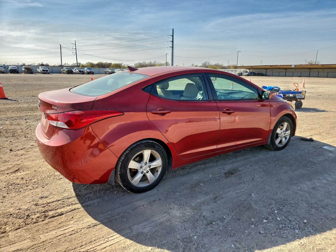 2013 HYUNDAI ELANTRA GLS photo 5
