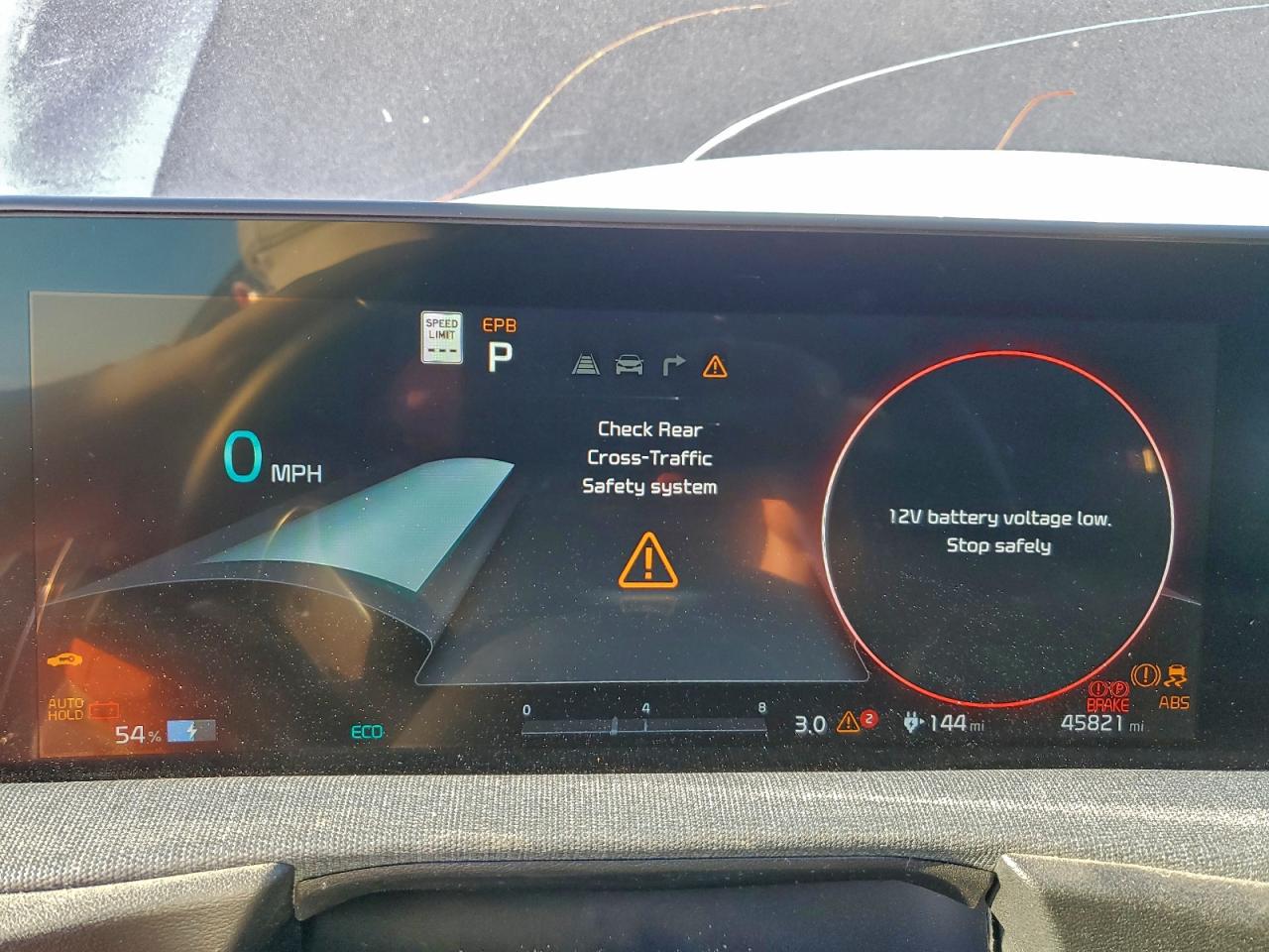 2023 KIA EV6 LIGHT photo 9