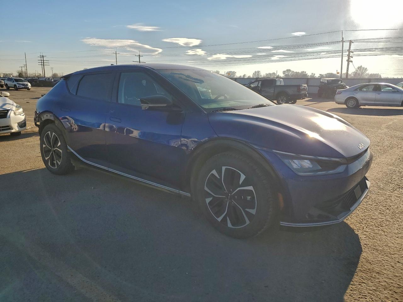2023 KIA EV6 LIGHT photo 4