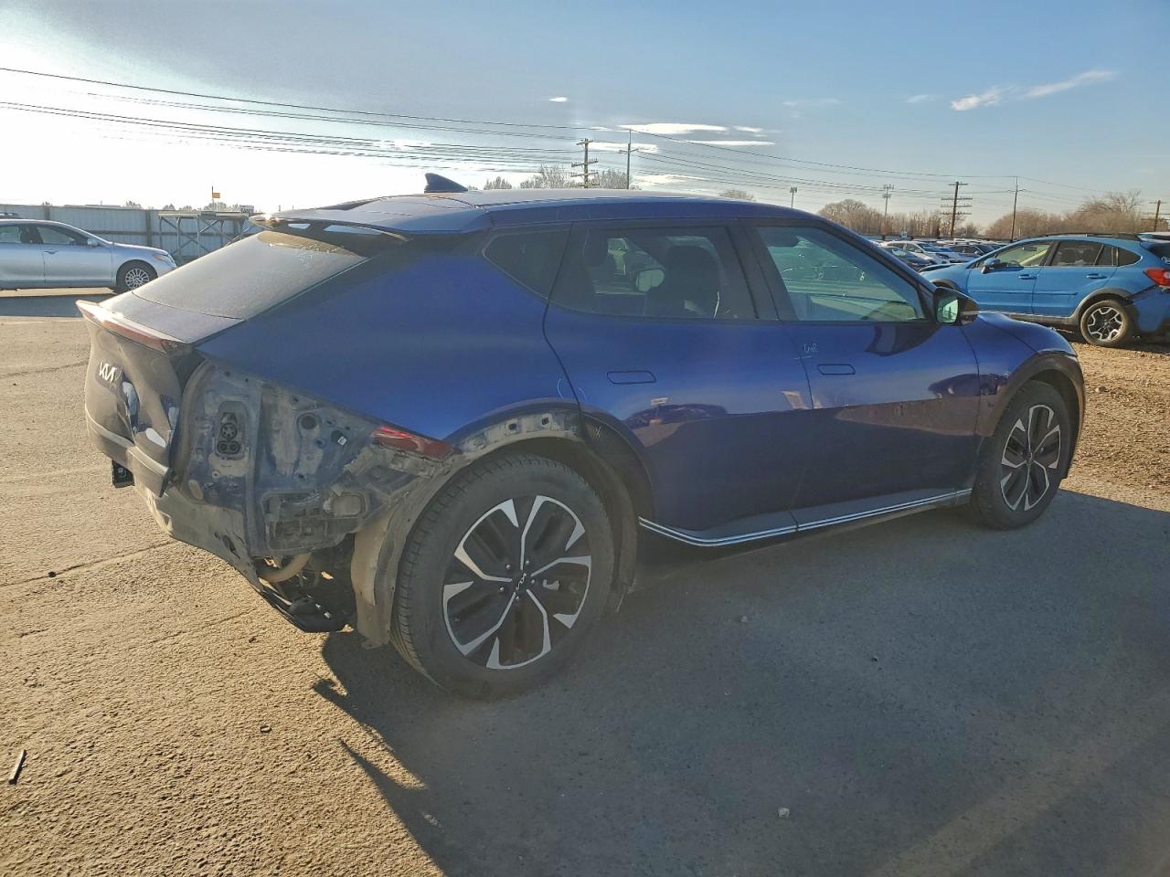 2023 KIA EV6 LIGHT photo 3