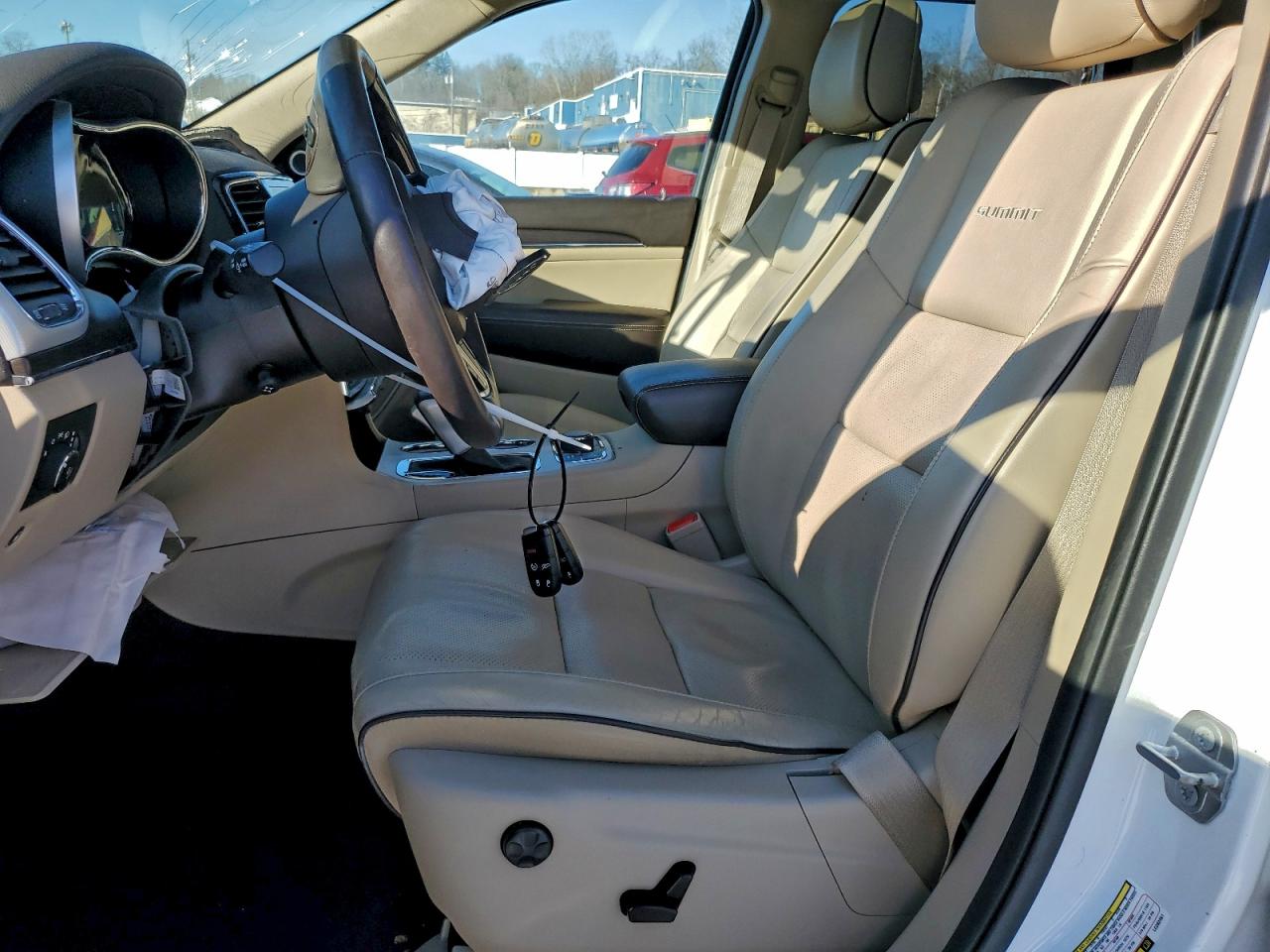 2020 JEEP GRAND CHEROKEE SUMMIT photo 7