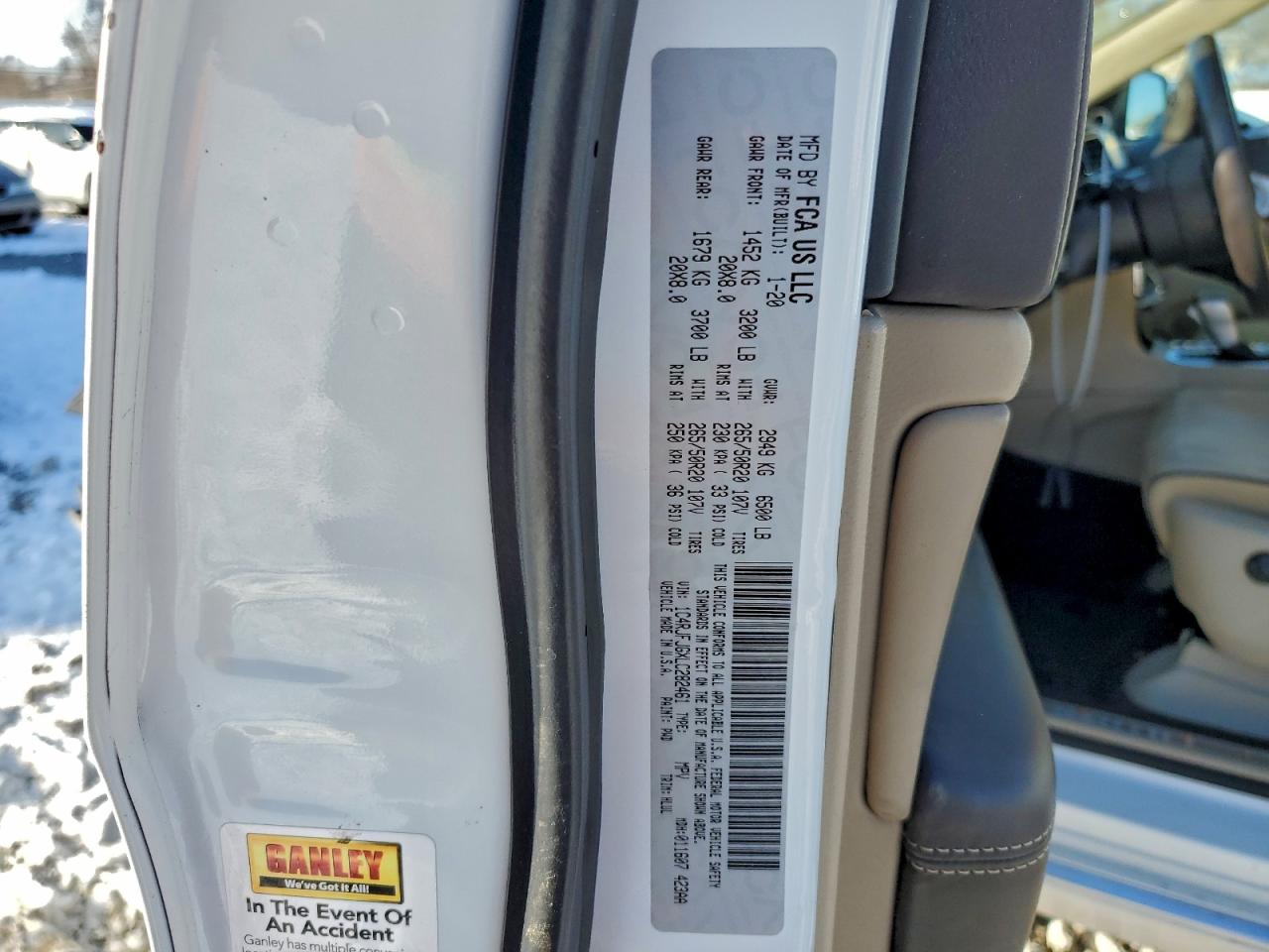 2020 JEEP GRAND CHEROKEE SUMMIT photo 13