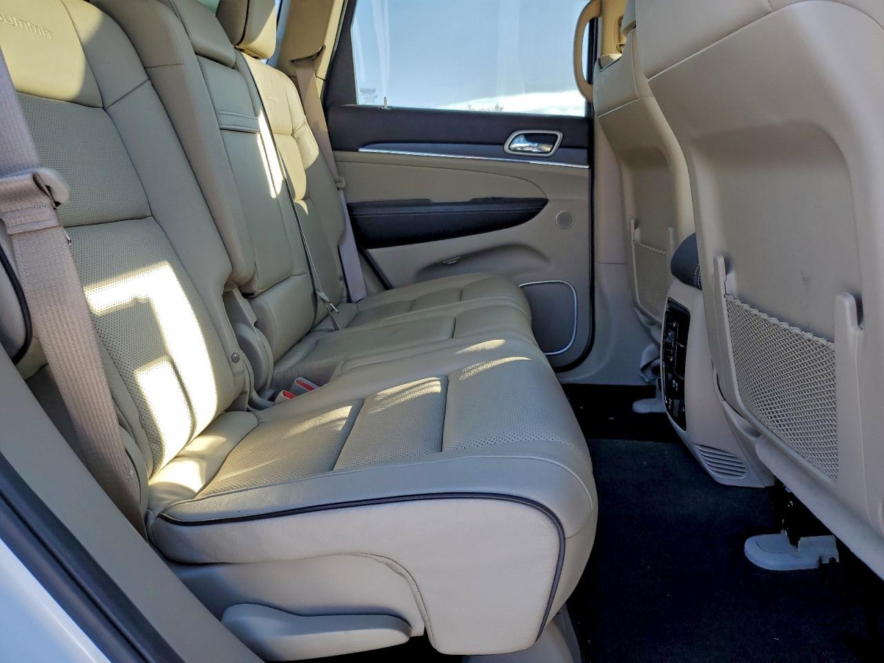 2020 JEEP GRAND CHEROKEE SUMMIT photo 11