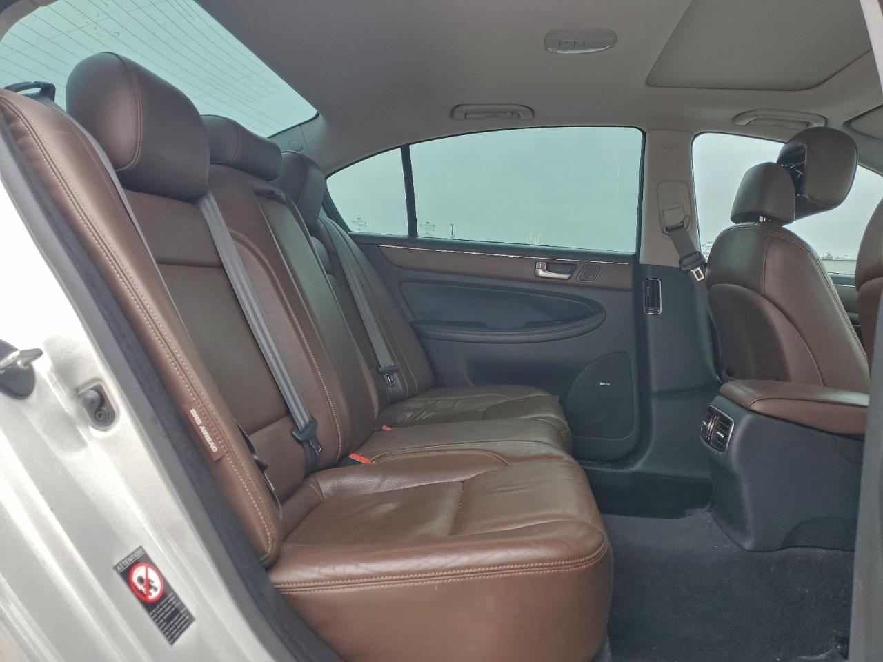 2012 HYUNDAI GENESIS 4.6L photo 28
