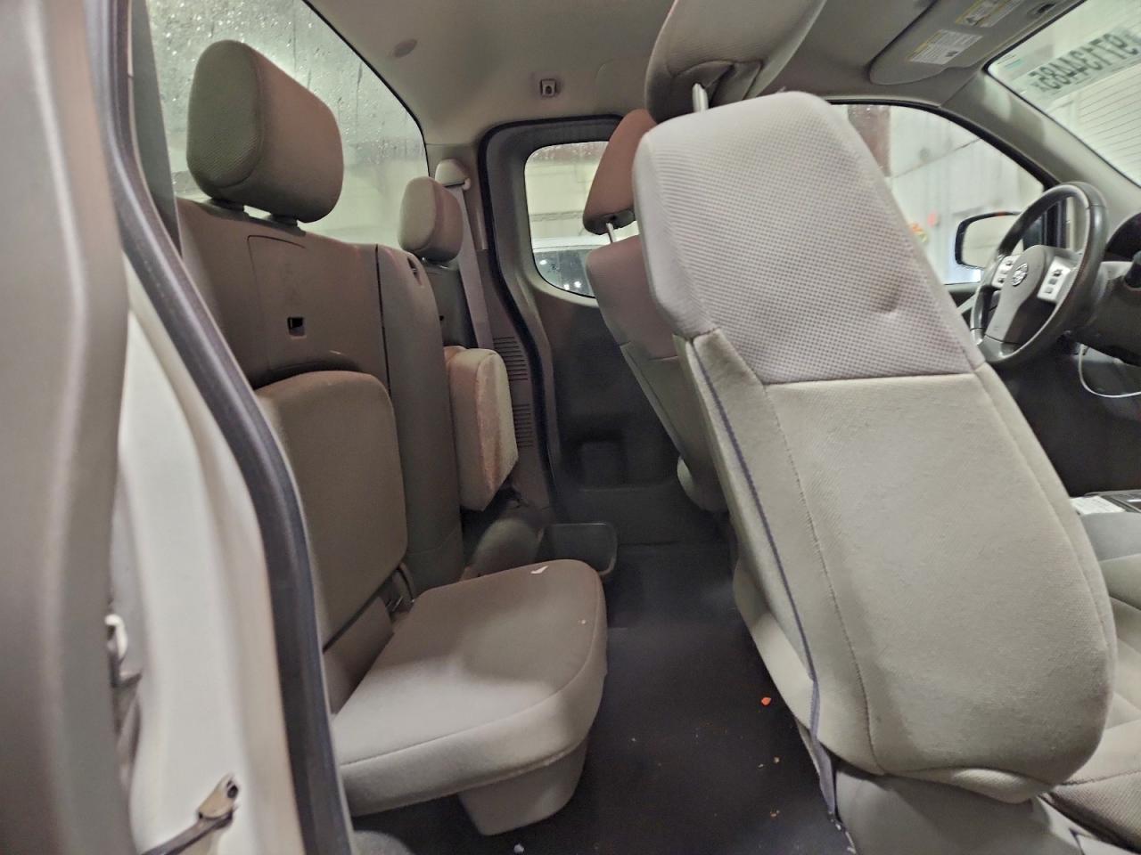 2019 NISSAN FRONTIER S photo 10