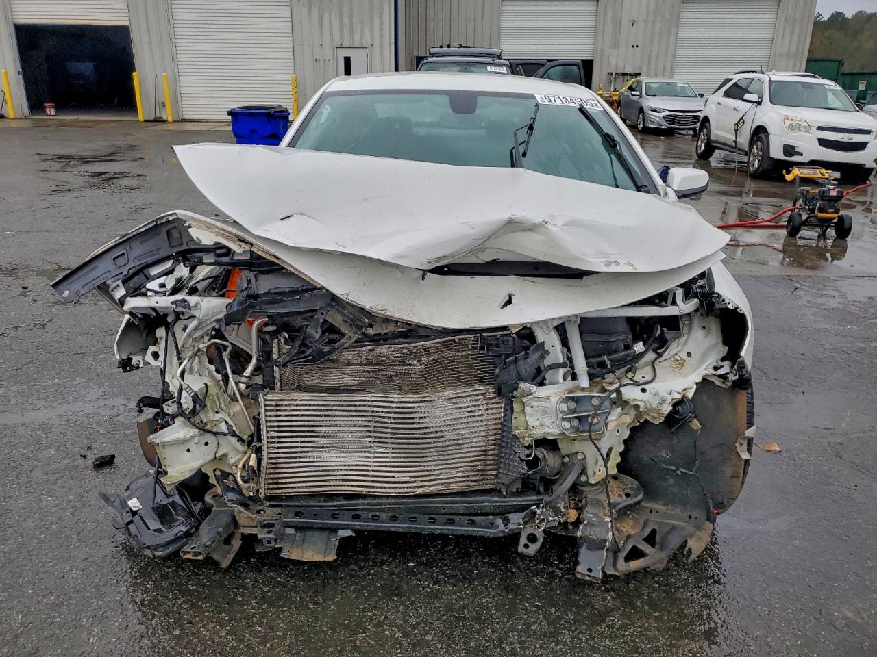 2017 CHEVROLET MALIBU LT photo 5