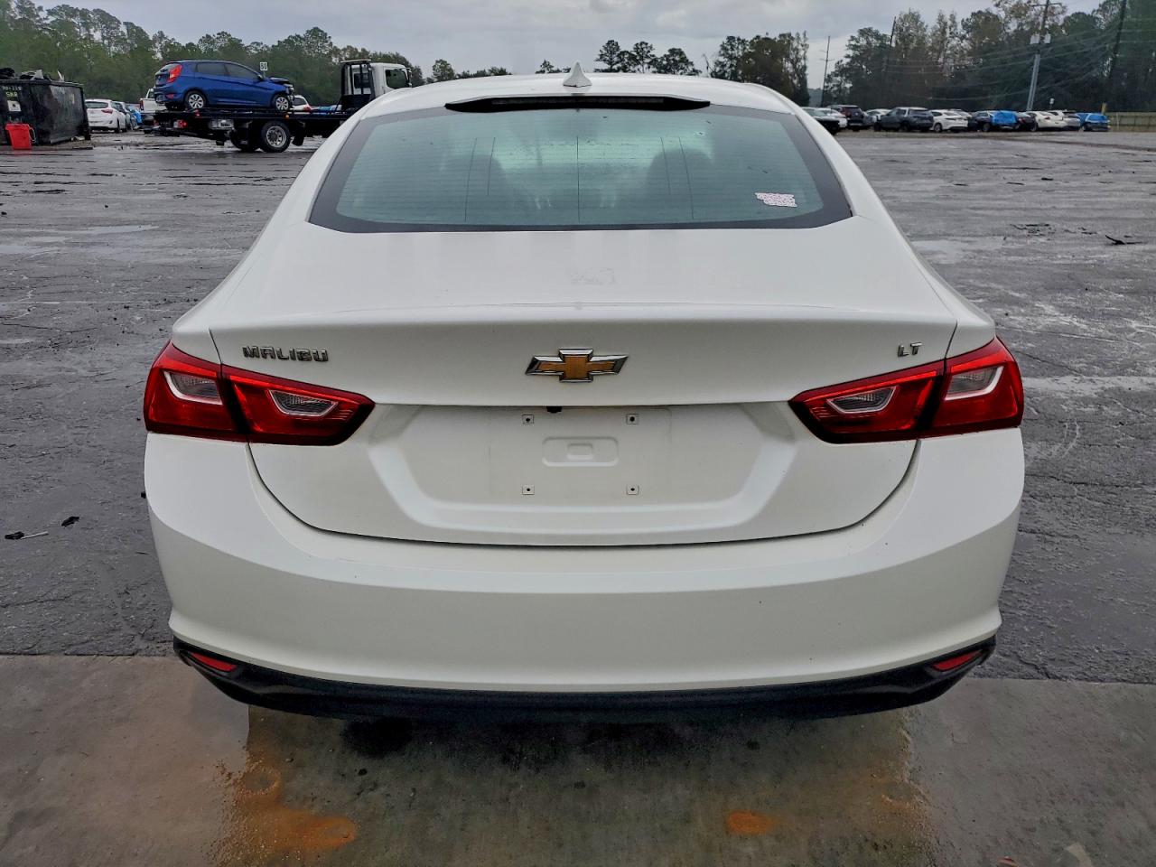 2017 CHEVROLET MALIBU LT photo 6