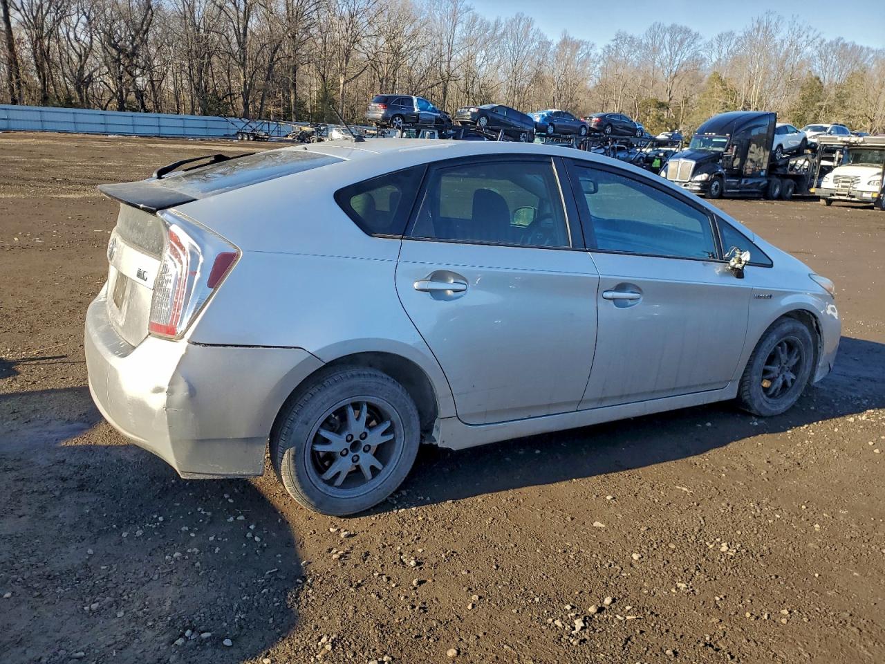 2013 TOYOTA PRIUS photo 3