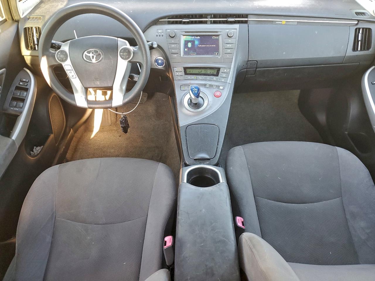 2013 TOYOTA PRIUS photo 8