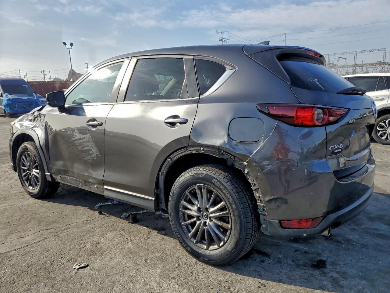 2017 MAZDA CX-5 TOURING photo 2