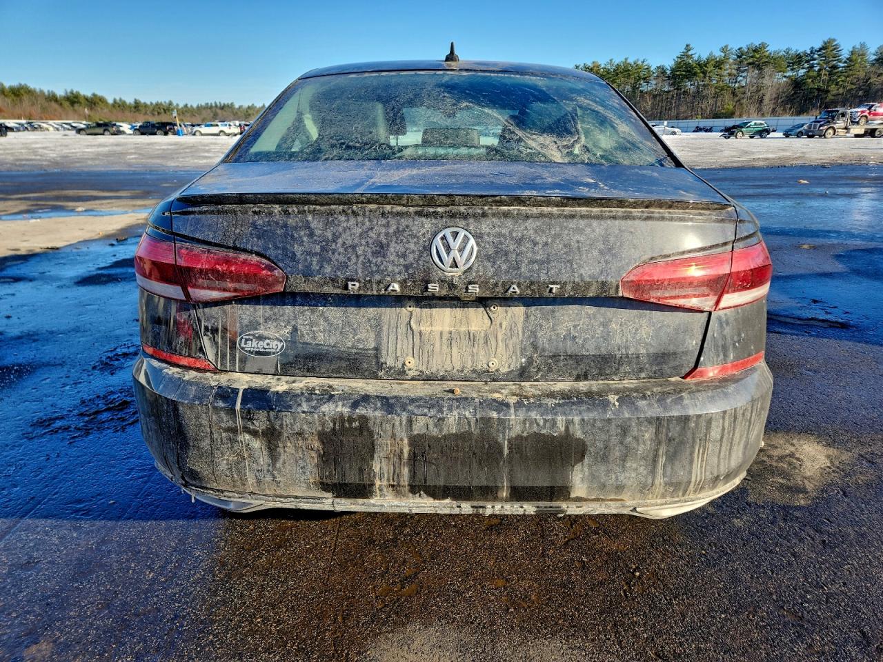 2020 VOLKSWAGEN PASSAT R-LINE photo 6
